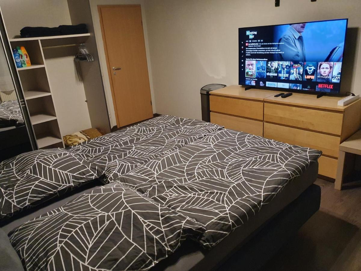 Schlafzimmer, Ruhige Lage In Meppen --- Check-In Mit Schluesselkasten Екстериор снимка